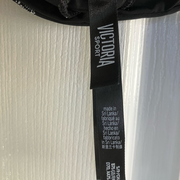 Victoria Secret Sports Bra - Picture 2 of 3